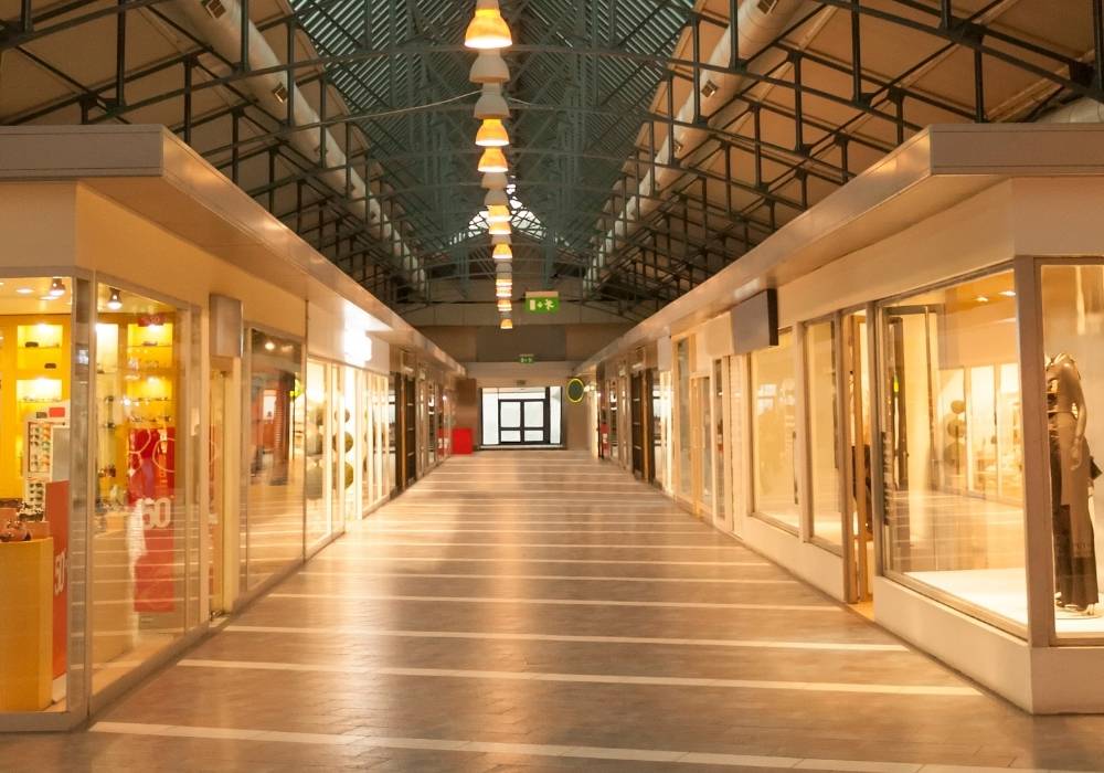 محل تجاري للبيع في الشروق